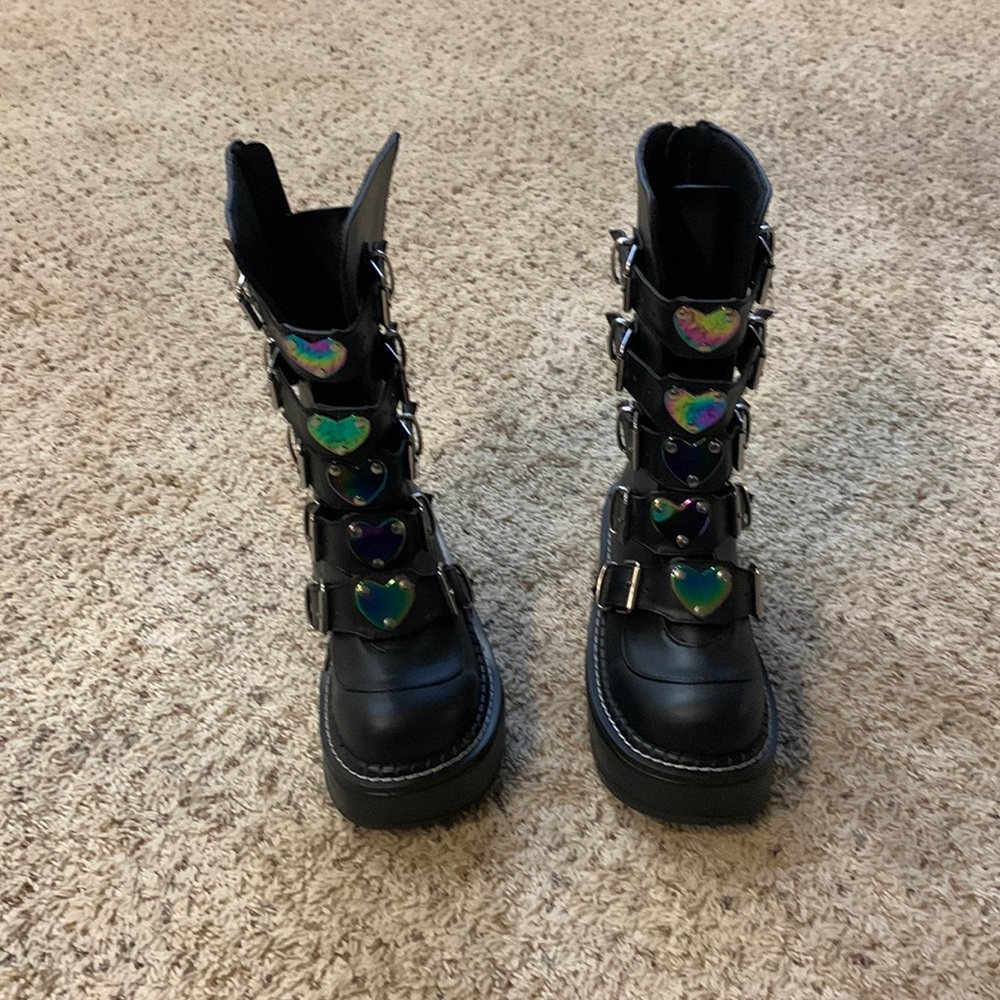 Demonia platform boots